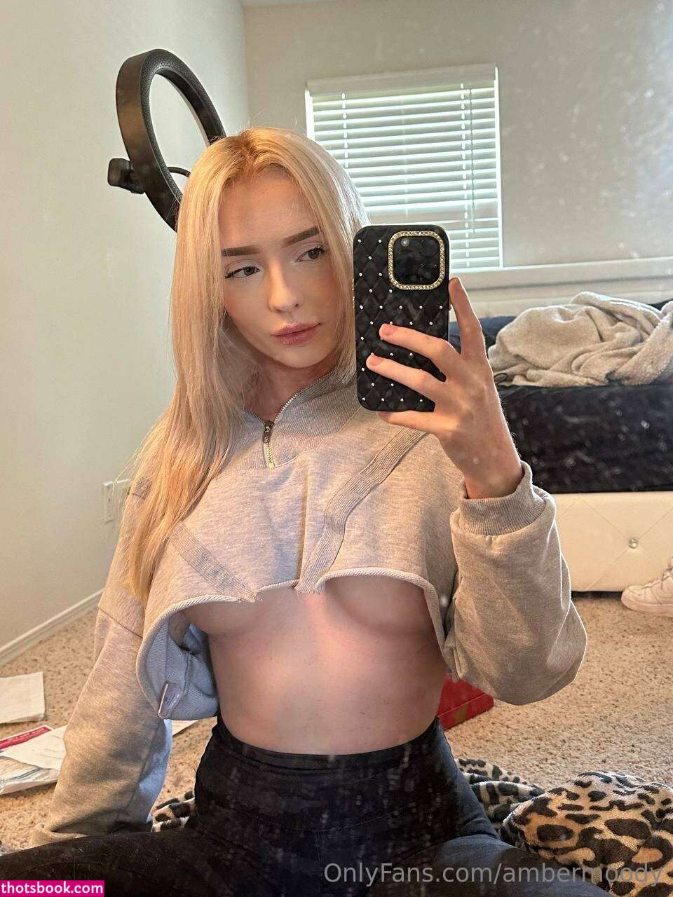 Ambermooody Photo #96