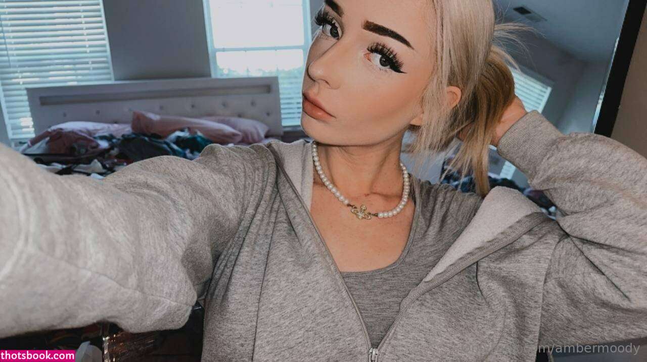 Ambermooody Photo #116