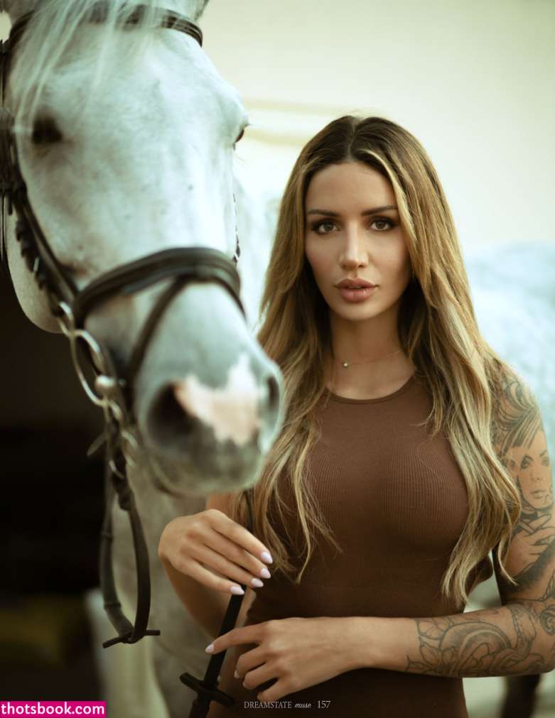 Vanessa Sierra Photo #18