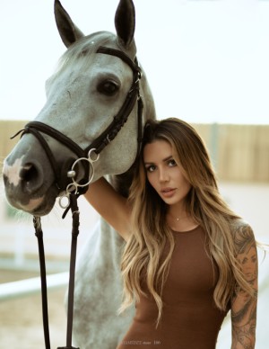 Vanessa Sierra Photo #17