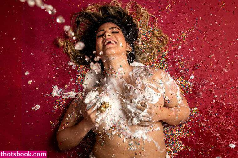 Claudia Rojas Photo #7