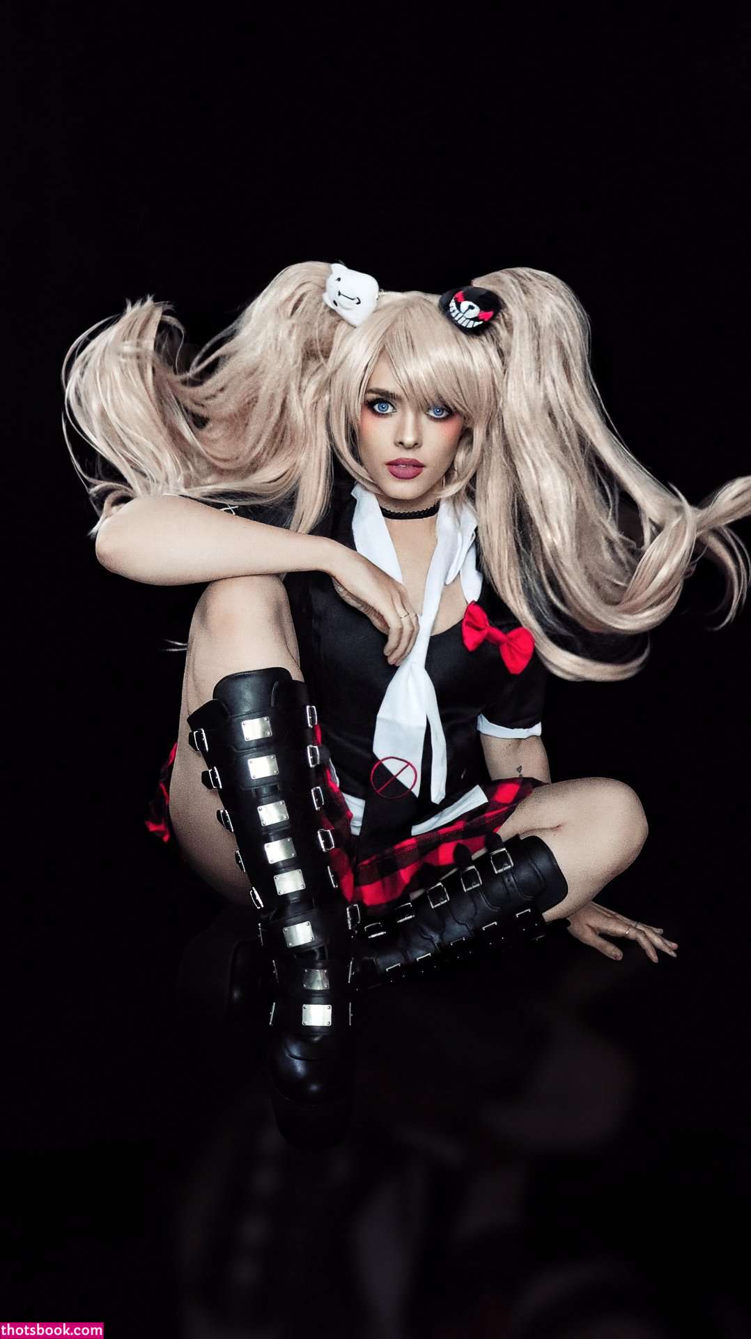 Kirsten Ria Photo #4