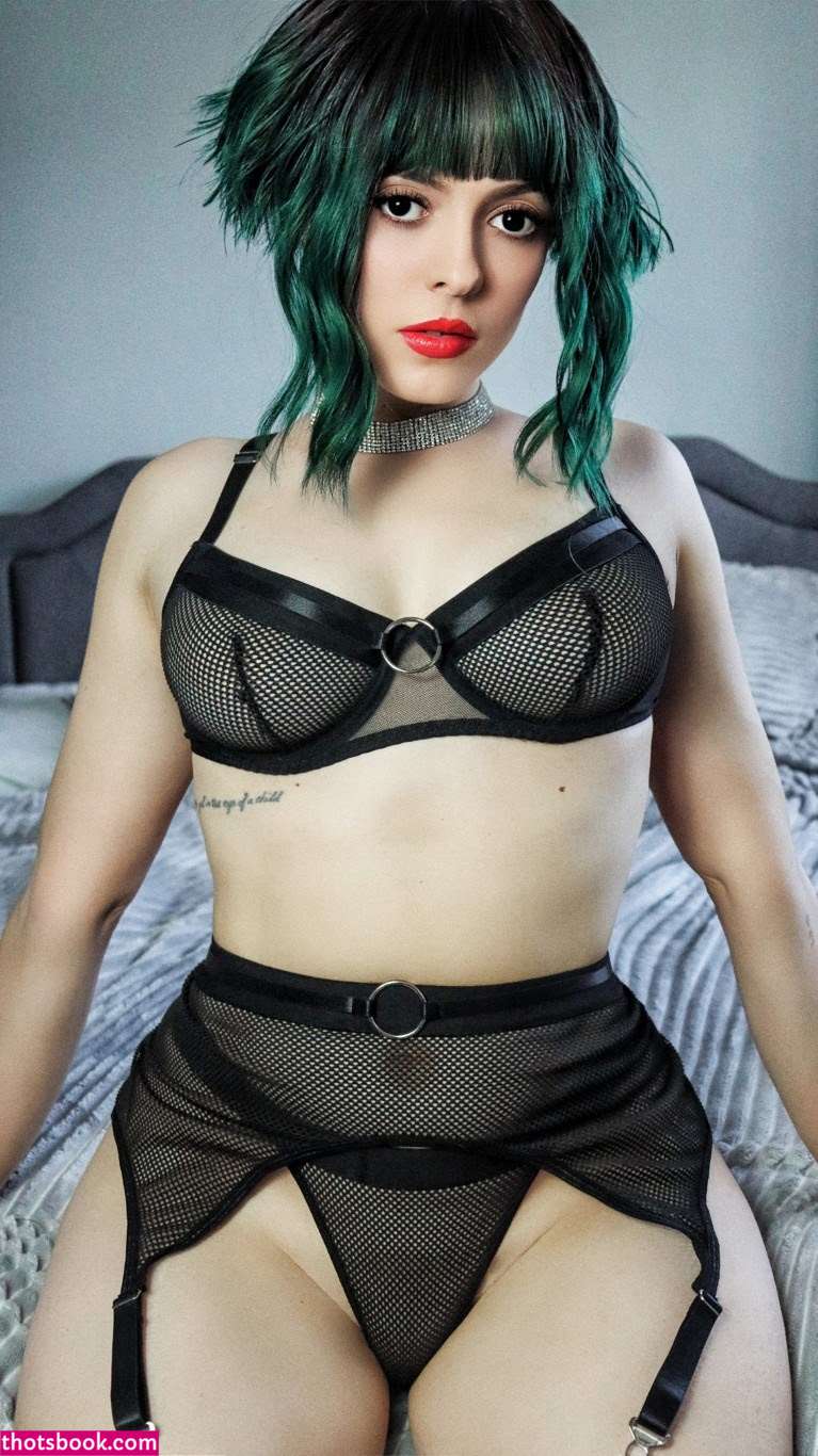 Kirsten Ria Photo #15