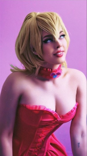 Kirsten Ria Photo #52