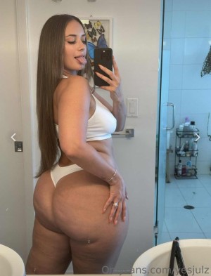 Yesjulz Photo #11