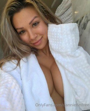 Dannie Riel Photo #32