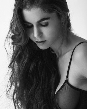 Effy Jones Photo #37