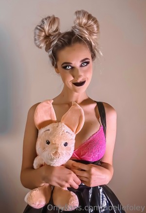 Noelle Foley Photo #91