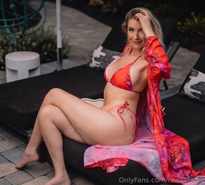 Noelle Foley Photo #100