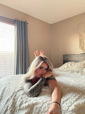 Strongwaifu Photo #118