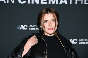 Bella Thorne Photo #292