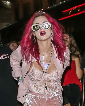 Bella Thorne Post #55