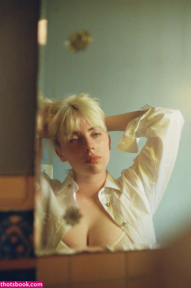 Billie Eilish Photo #95