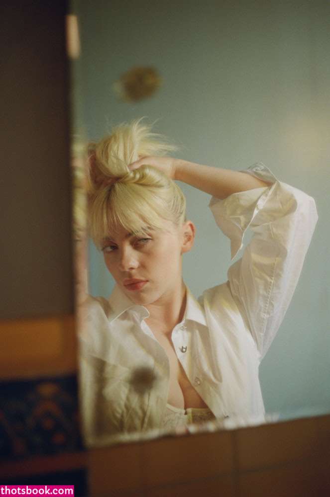 Billie Eilish Photo #111