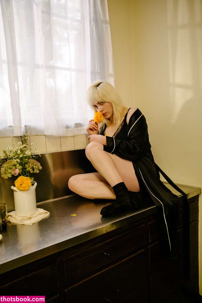 Billie Eilish Photo #112