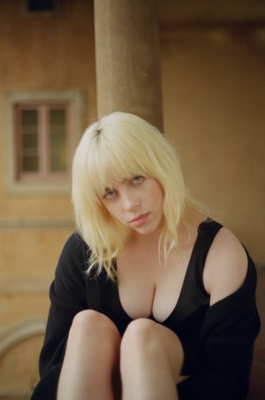 Billie Eilish Photo #105