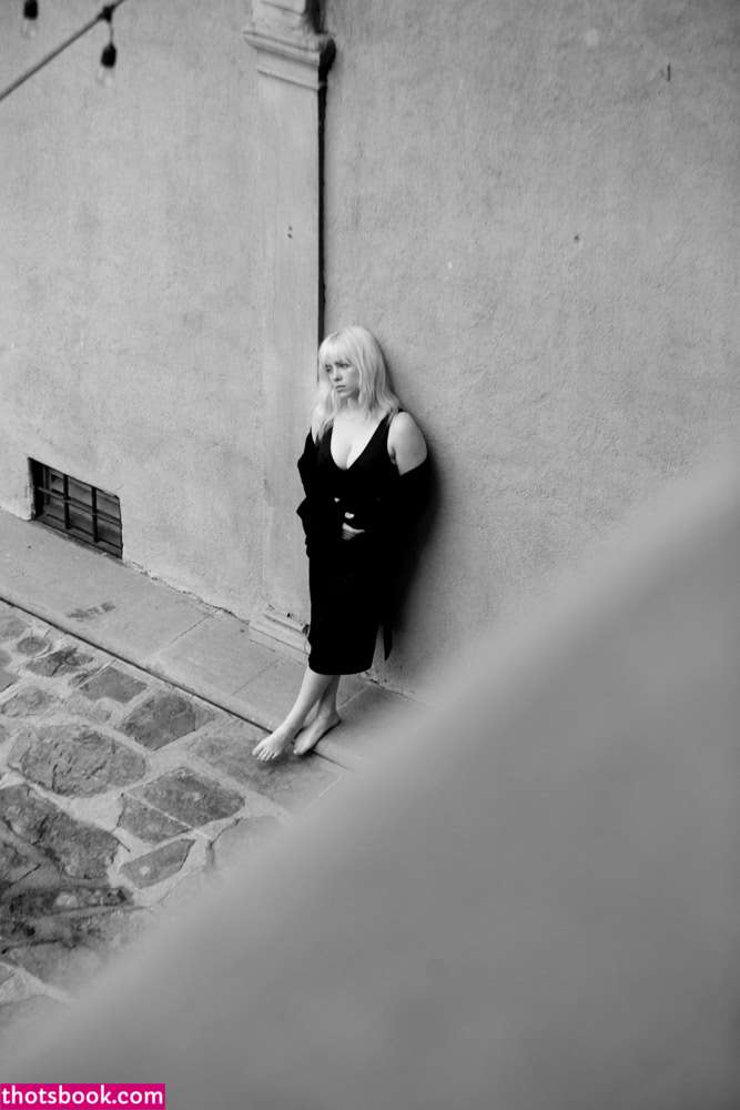 Billie Eilish Photo #123