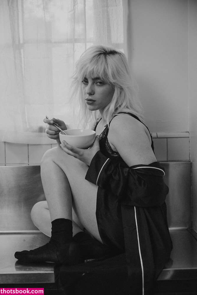Billie Eilish Photo #138