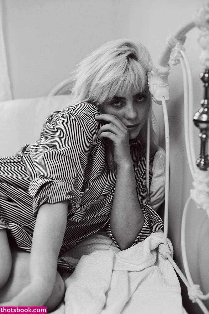 Billie Eilish Photo #156