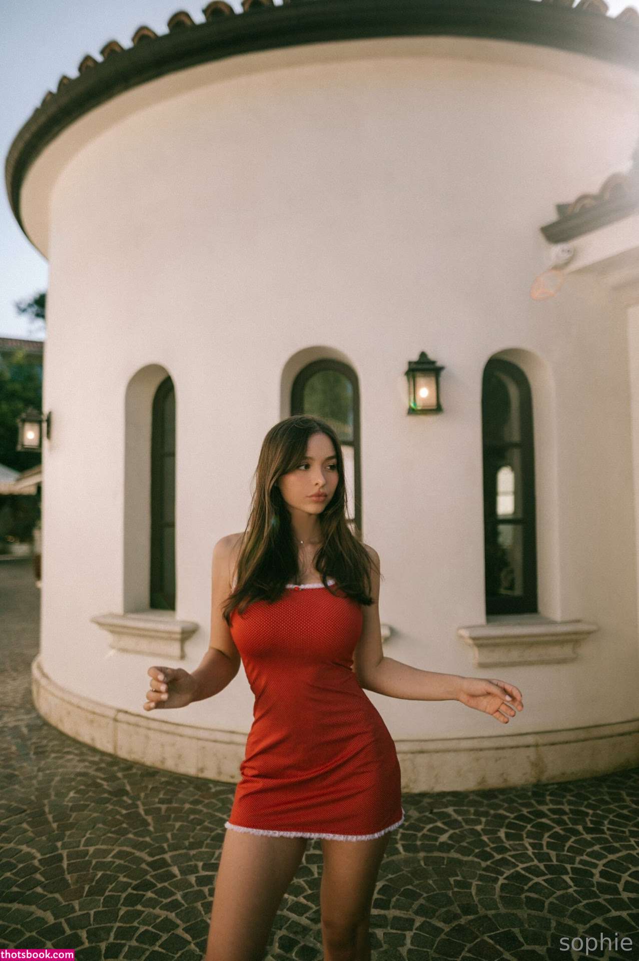 Sophie Mudd Photo #379