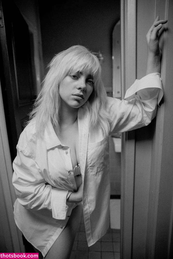 Billie Eilish Photo #166