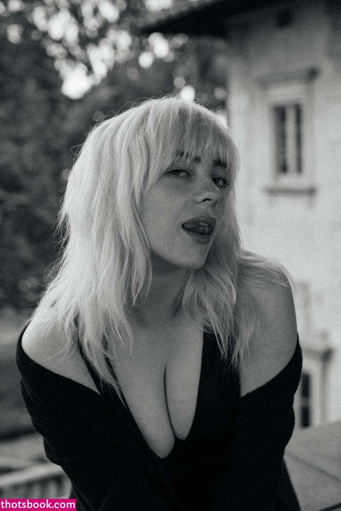Billie Eilish Photo #168