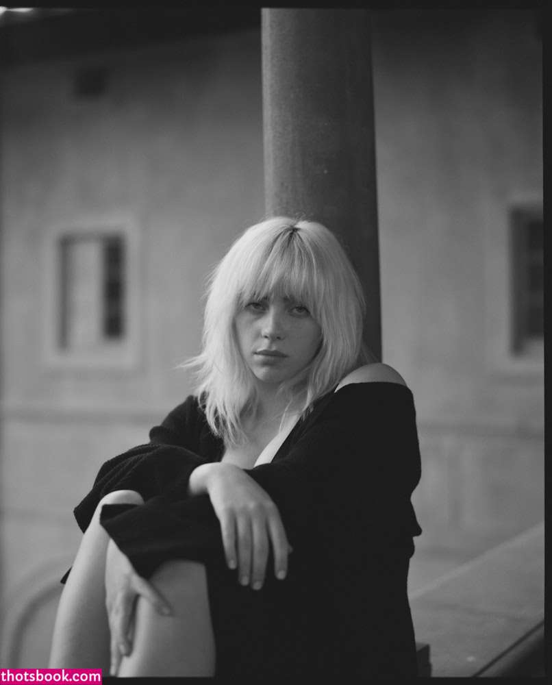 Billie Eilish Photo #179