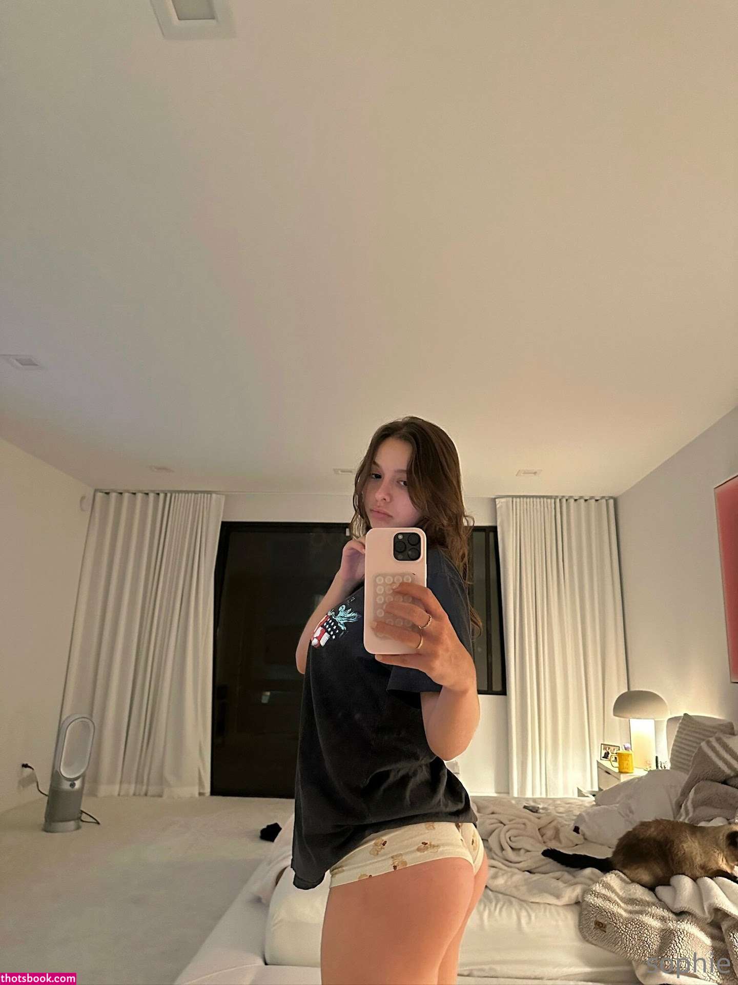 Sophie Mudd Photo #433