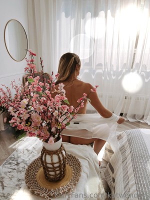 Kat Wonders Photo #441