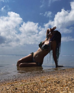 Eseileg581 Photo #14