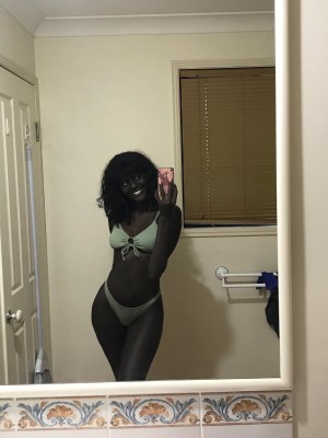 Anyang Deng Photo #7