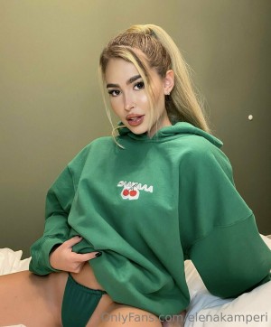 Elena Kamperi Photo #33