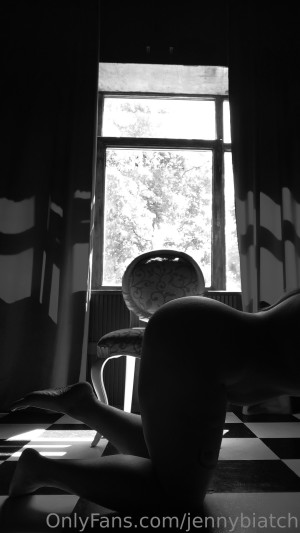 Jennybiatch Photo #9