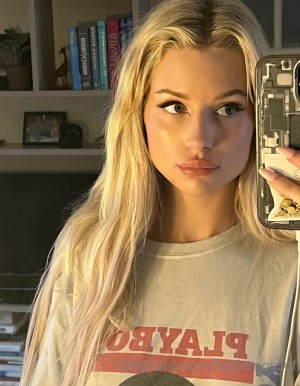 Lottie Moss Photo #48