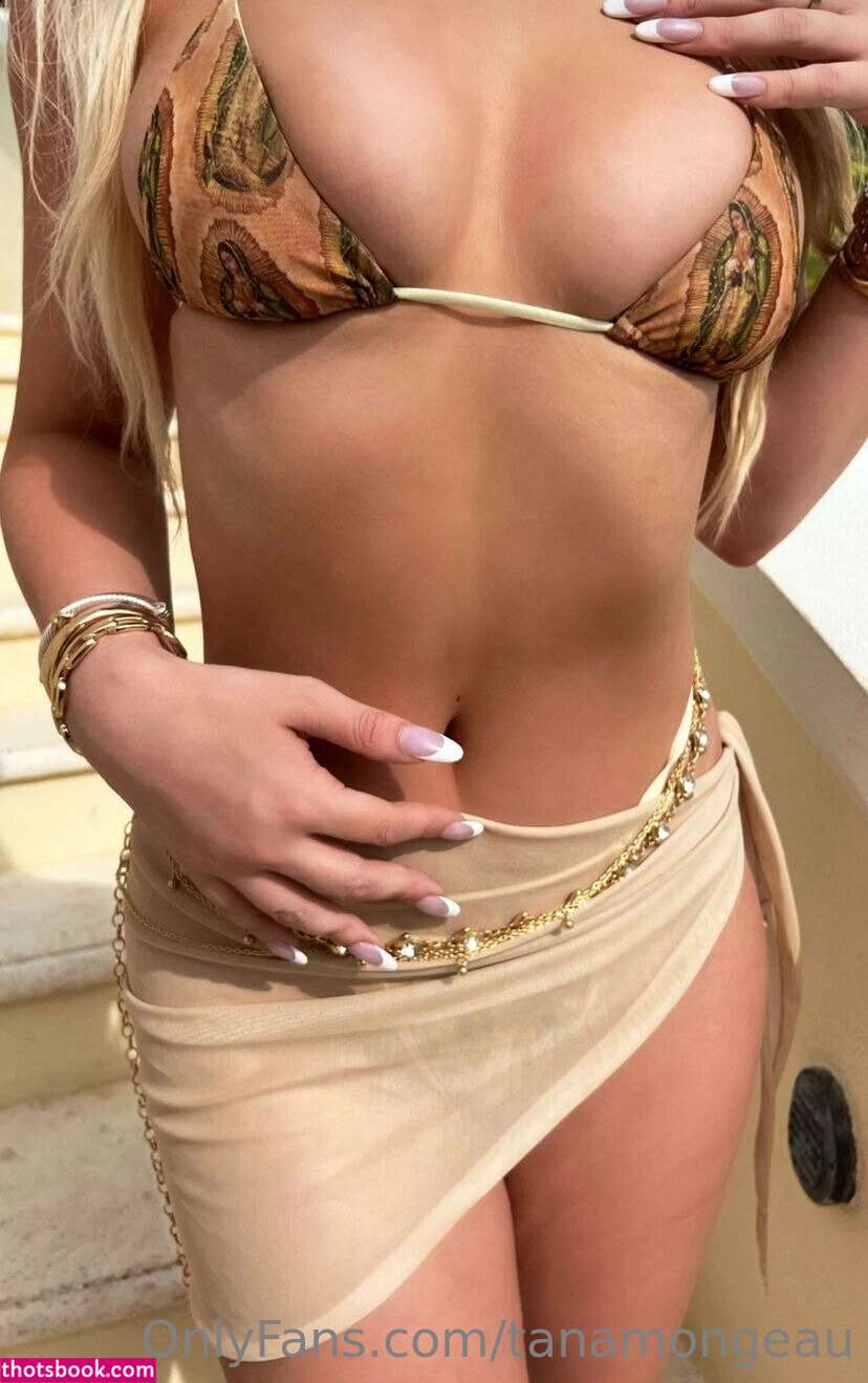 Tana Mongeau Photo #176