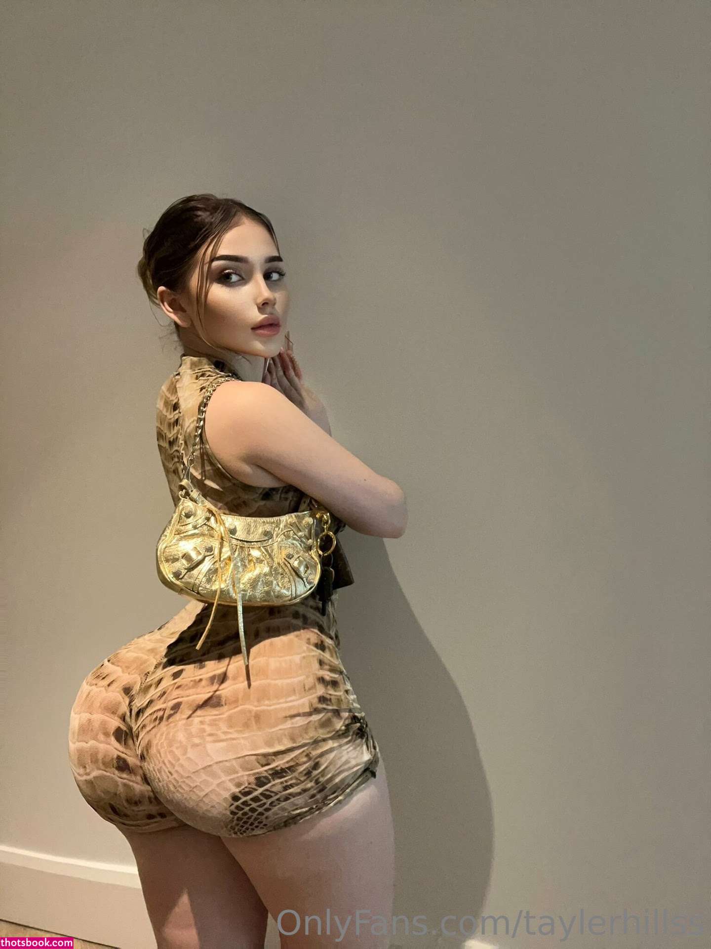 Tayler Hills Photo #138