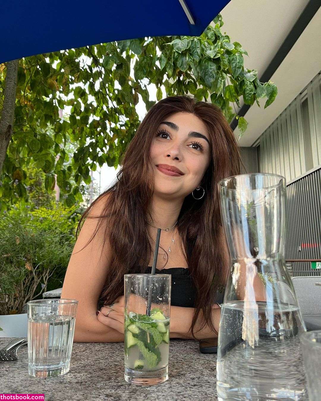 Alexa Mansour Photo #6