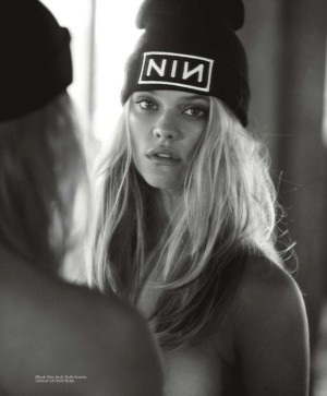 Nina Agdal Photo #2
