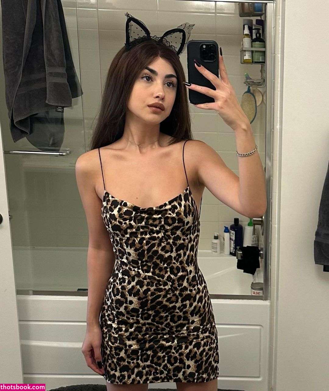 Alexa Mansour Photo #31