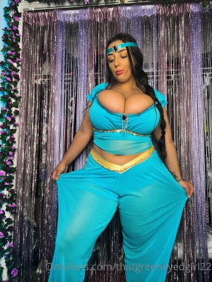 Thatgreeneyedgirl22 Photo #40