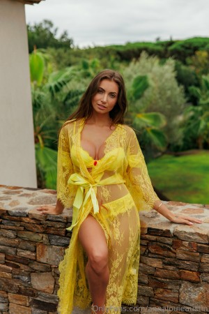 Anna Louise Photo #296