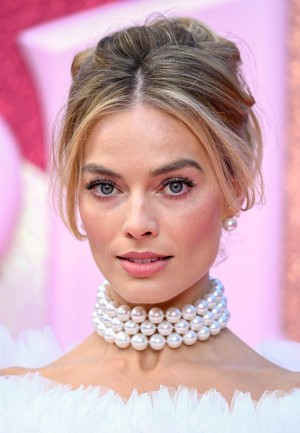 Margot Robbie Photo #36