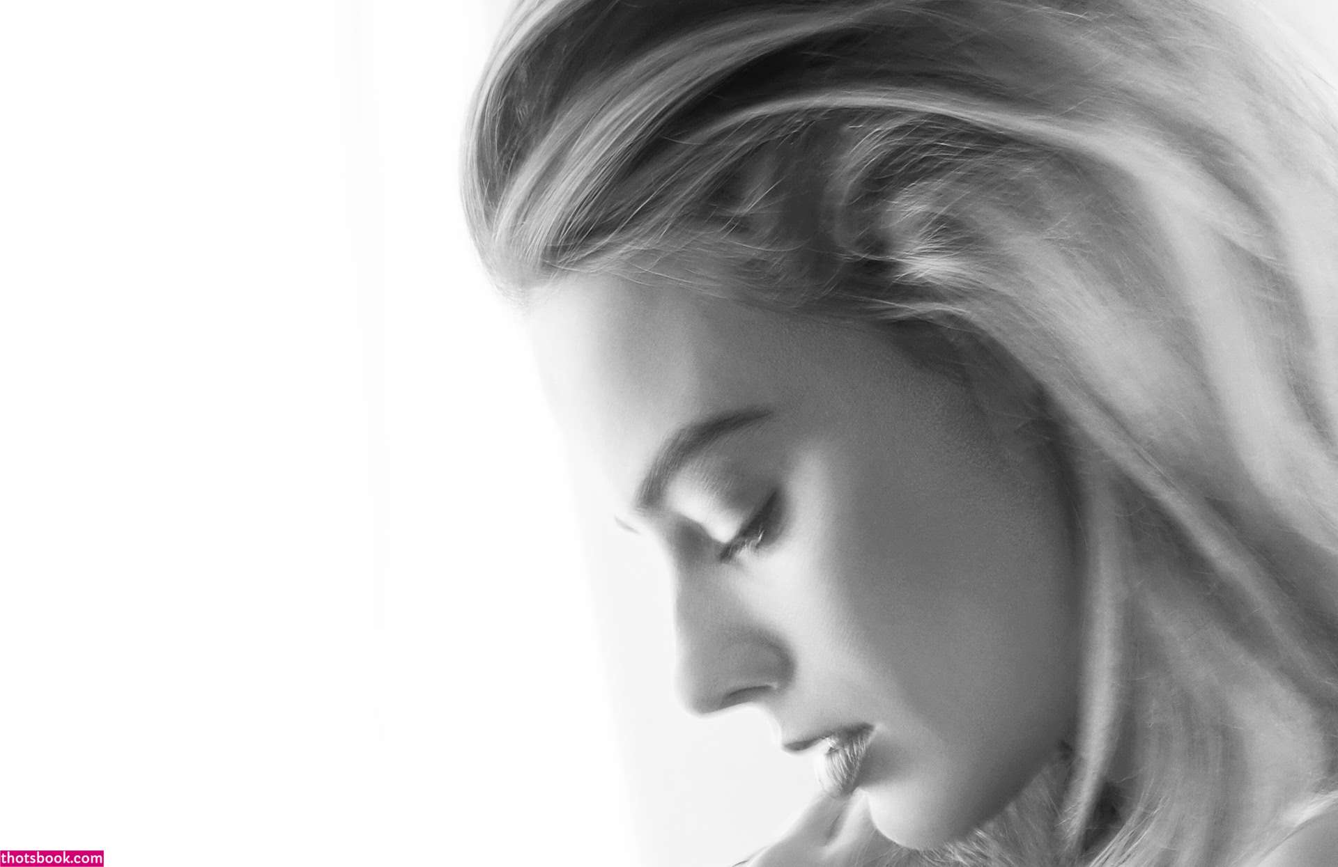 Margot Robbie Photo #65