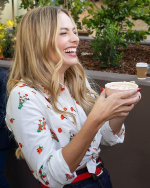 Margot Robbie Photo #78