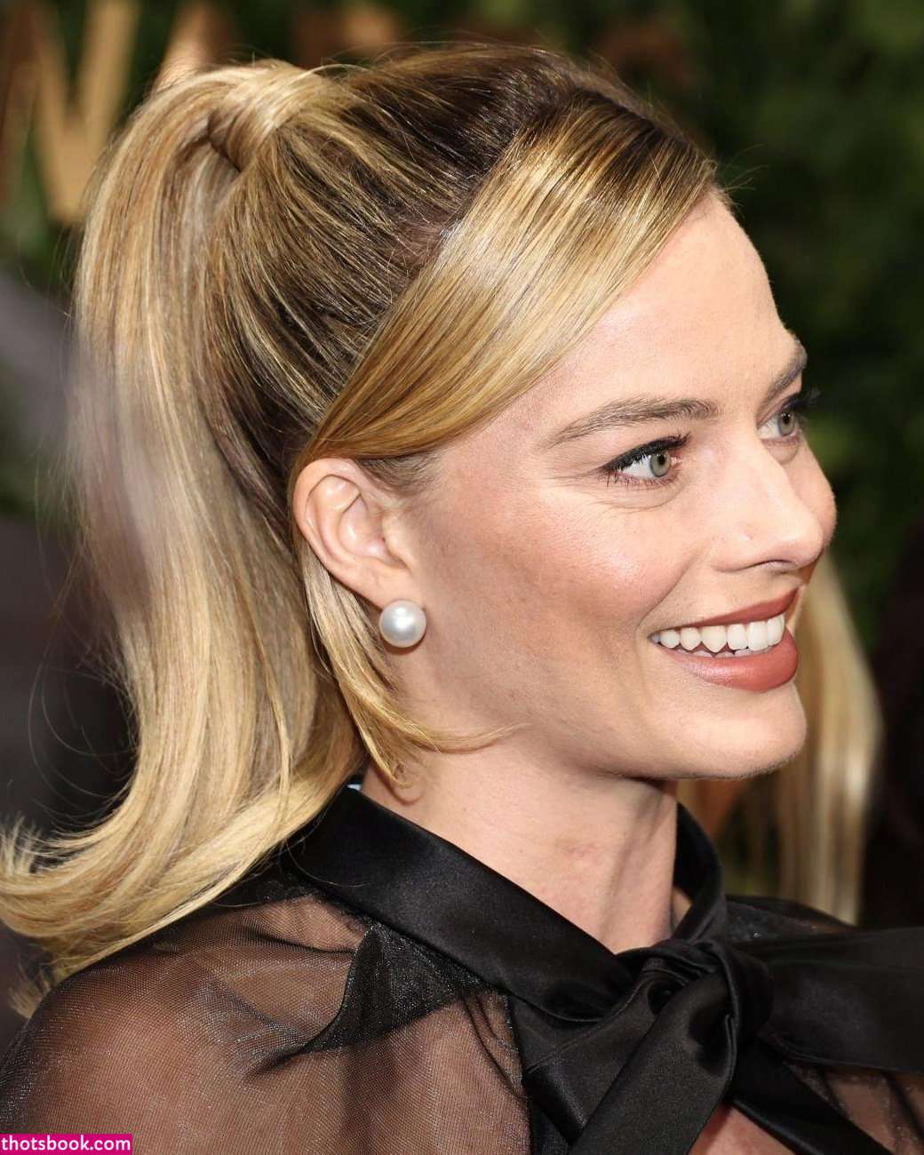 Margot Robbie Photo #87