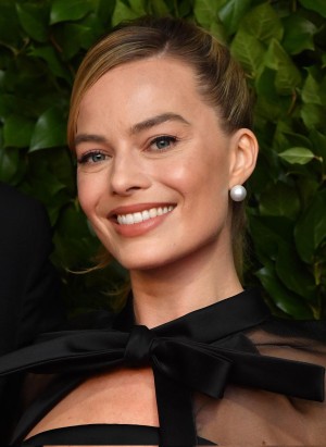 Margot Robbie Photo #86