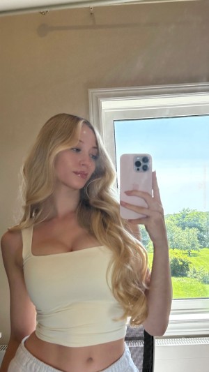 Sophia Diamond Post #12