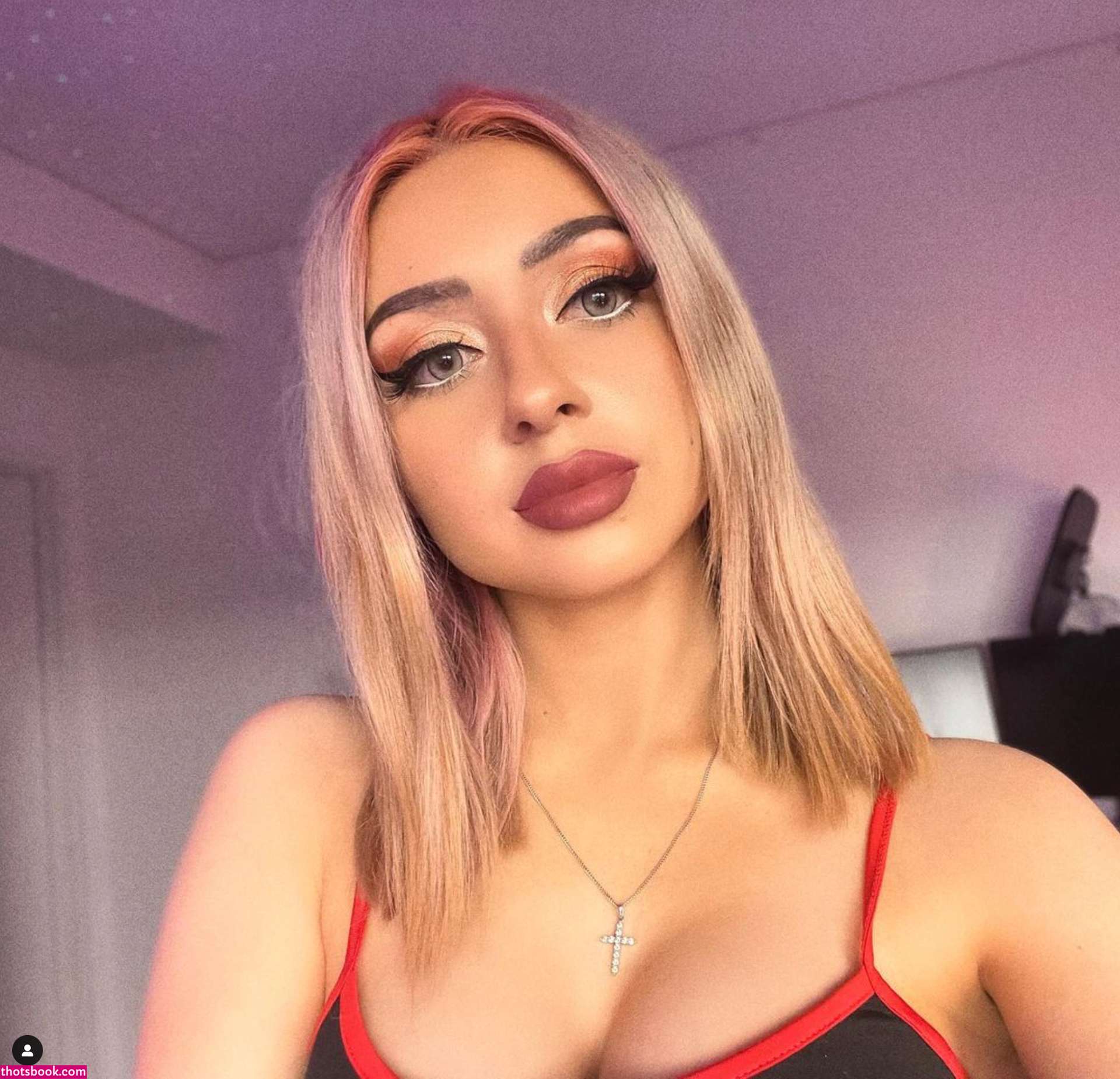 Angelmelly Photo #27