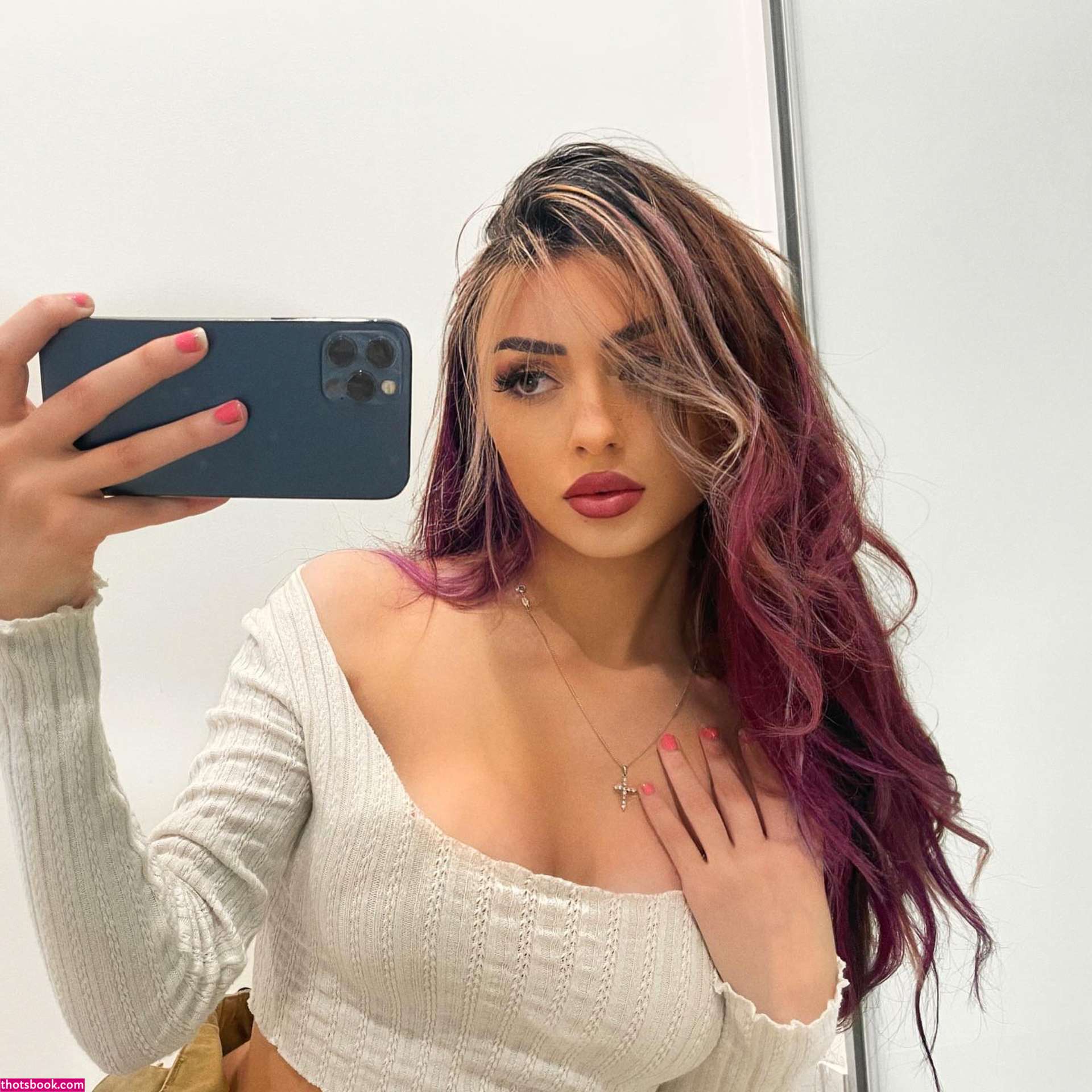 Angelmelly Photo #45