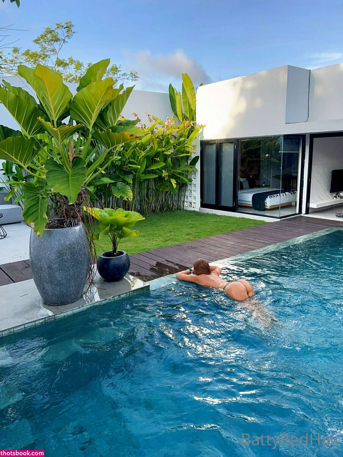 battyredhair Photo #36